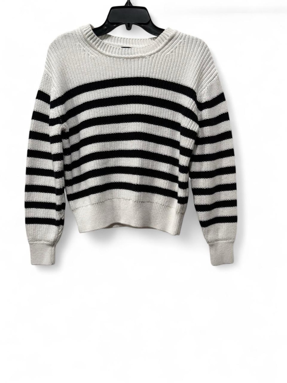 Gap Women's white and Black Striped Crewneck Sweater